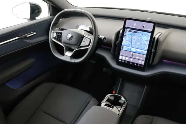 Volvo EX30 (2024) thumbnail 5