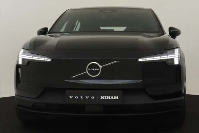 Volvo EX30 (2024) thumbnail 8