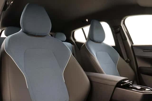 Volvo EX30 (2024) thumbnail 9