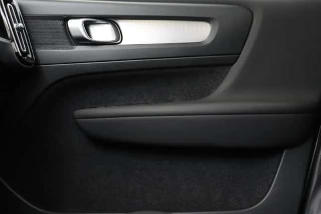 Volvo XC40 (2022) thumbnail 15