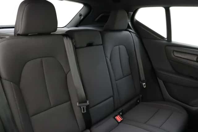 Volvo EX40 (2026) thumbnail 11