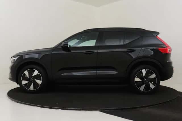 Volvo EX40 (2026) thumbnail 6