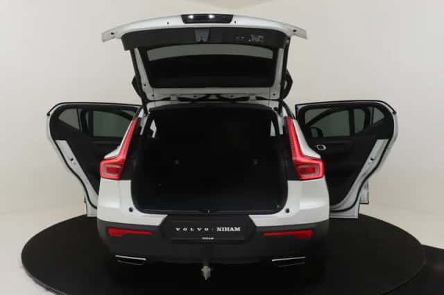Volvo XC40 (2020) thumbnail 22