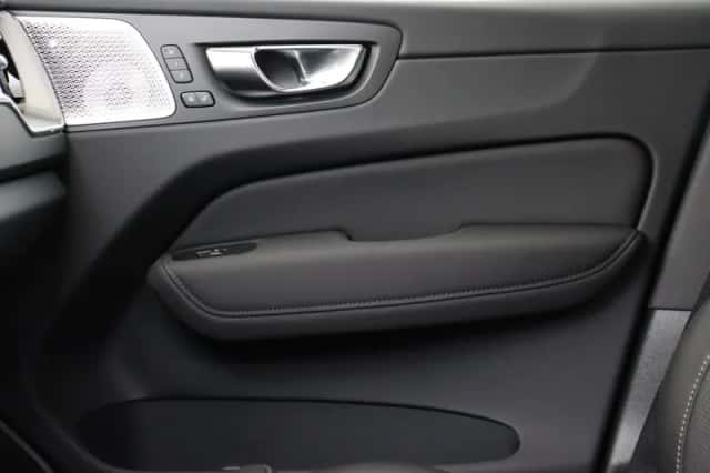 Volvo XC60 (2026) thumbnail 21