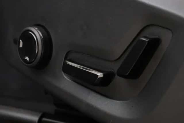 Volvo XC60 (2024) thumbnail 28