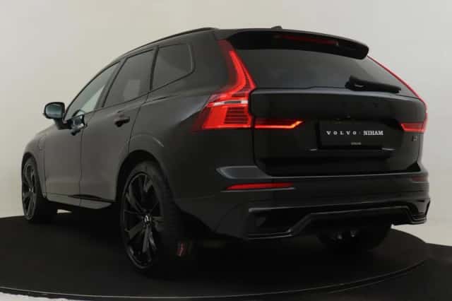 Volvo XC60 (2024) thumbnail 4