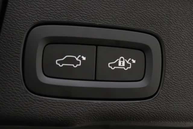 Volvo XC60 (2024) thumbnail 38