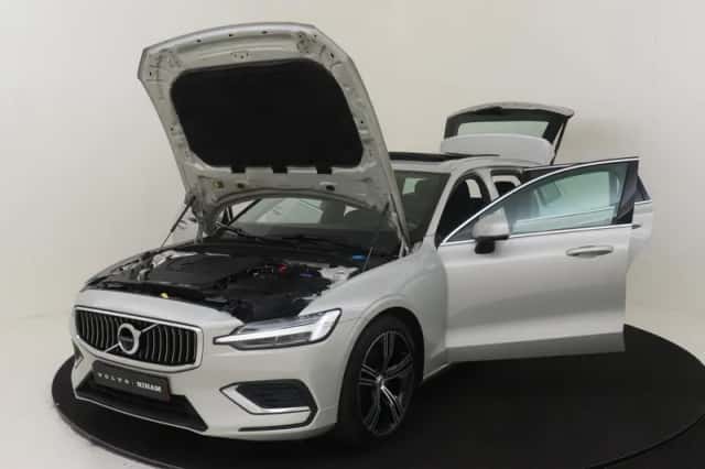Volvo V60 (2021) thumbnail 16