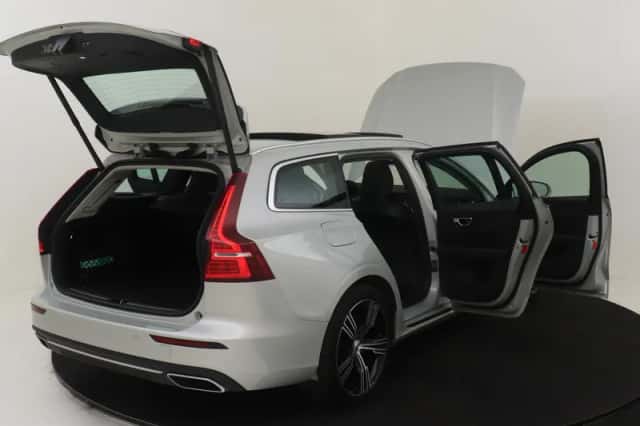 Volvo V60 (2021) thumbnail 18