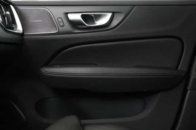 Volvo V60 (2021) thumbnail 21