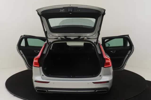 Volvo V60 (2021) thumbnail 22