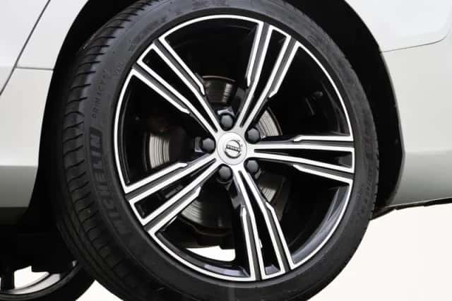 Volvo V60 (2021) thumbnail 38