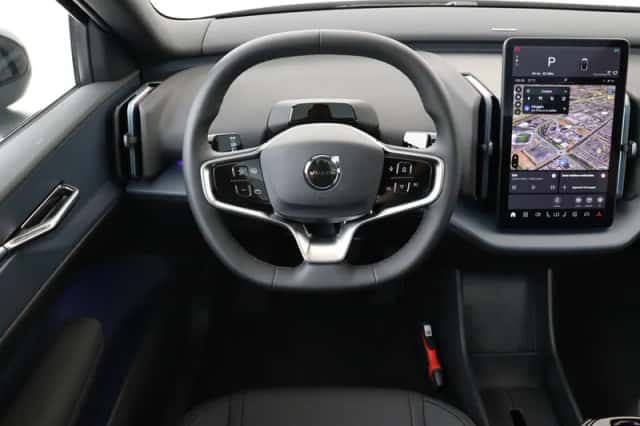 Volvo EX30 (2026) thumbnail 1