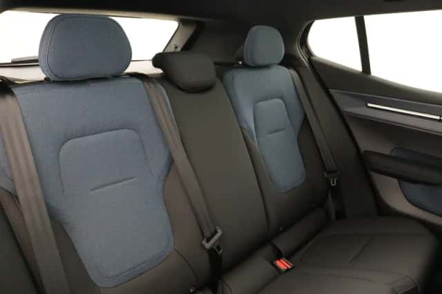 Volvo EX30 (2026) thumbnail 13