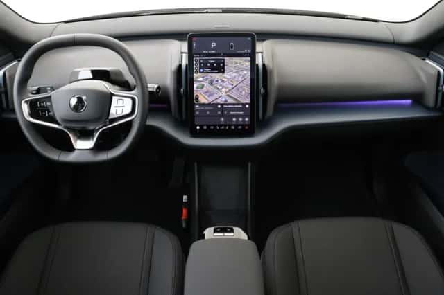 Volvo EX30 (2026) thumbnail 3