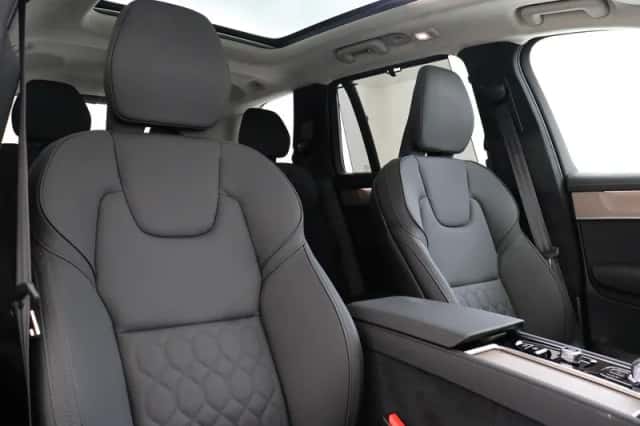 Volvo XC90 (2025) thumbnail 11