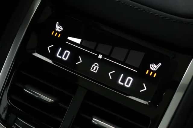 Volvo XC90 (2025) thumbnail 15
