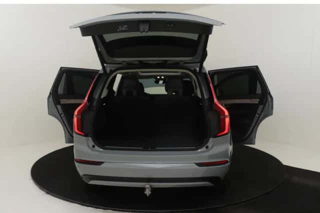 Volvo XC90 (2025) thumbnail 22