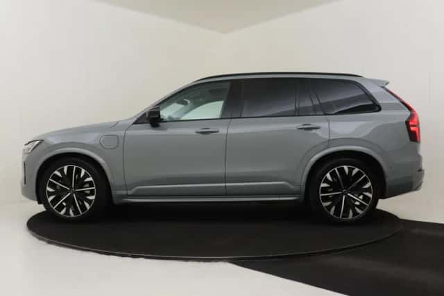 Volvo XC90 (2025) thumbnail 6
