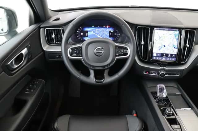 Volvo XC60 (2023)
