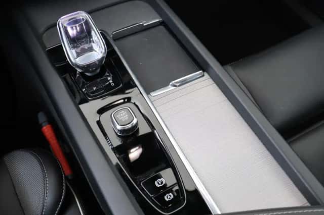Volvo XC60 (2023) thumbnail 19