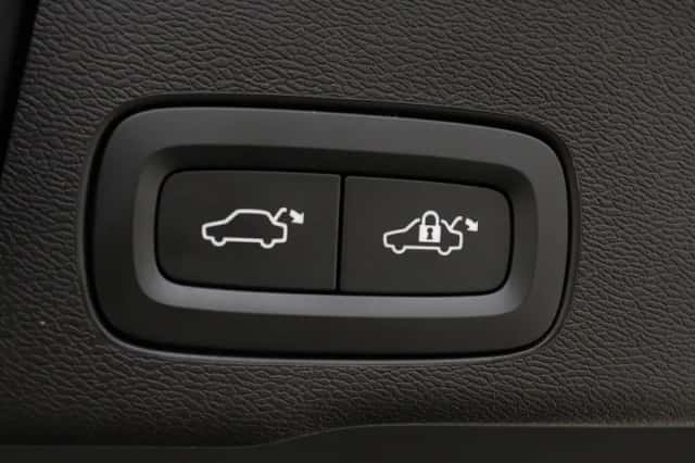 Volvo XC60 (2023) thumbnail 32