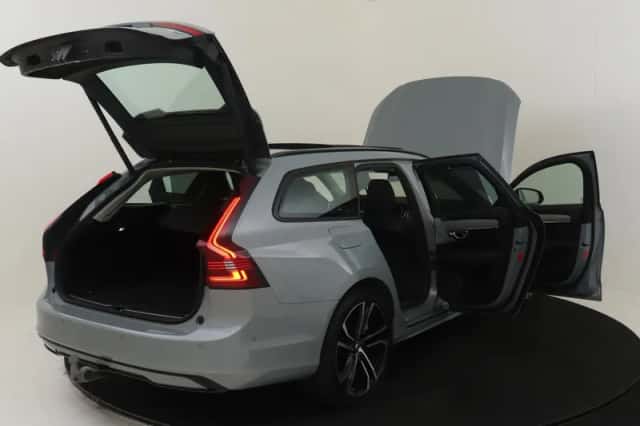 Volvo V90 (2025) thumbnail 18