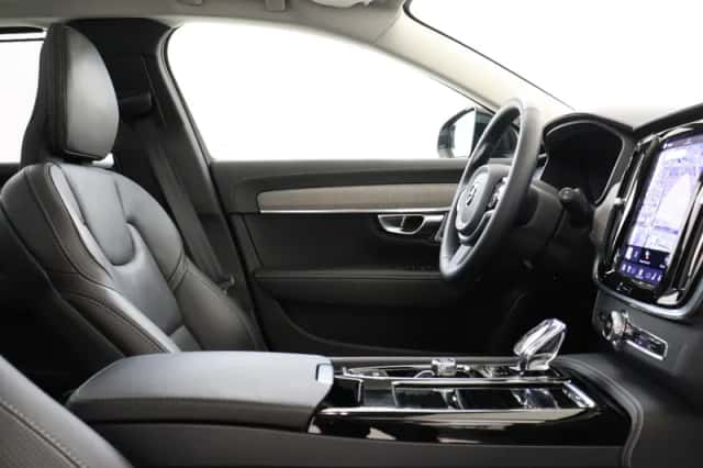 Volvo V90 (2025) thumbnail 7