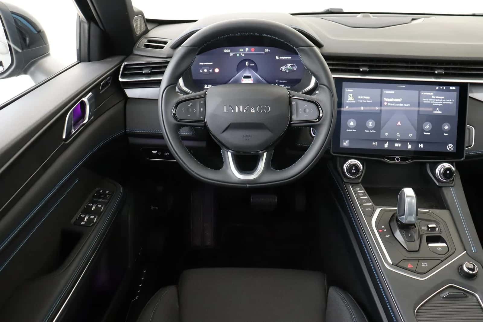 Lynk & Co 01 (2024) — foto 1