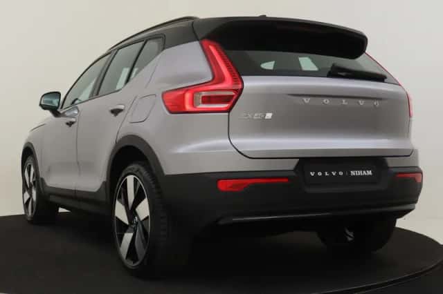 Volvo EX40 (2026) thumbnail 4