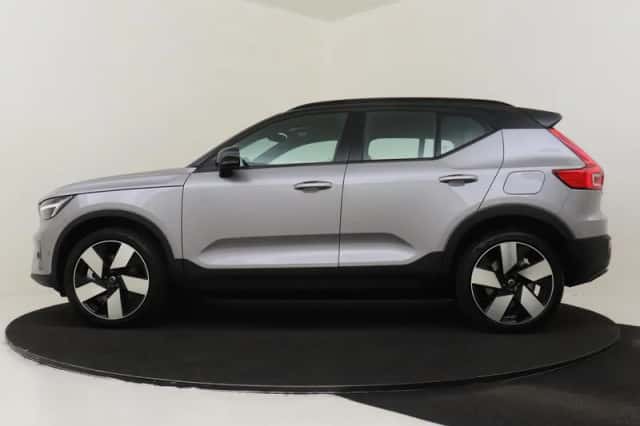 Volvo EX40 (2026) thumbnail 6