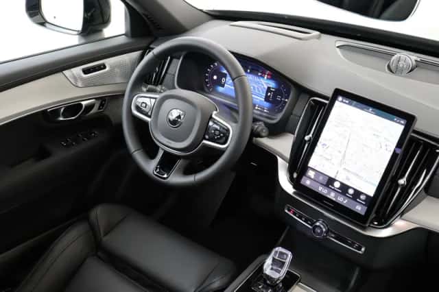 Volvo XC90 (2026) thumbnail 5