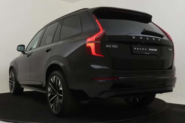 Volvo XC90 (2025) thumbnail 4