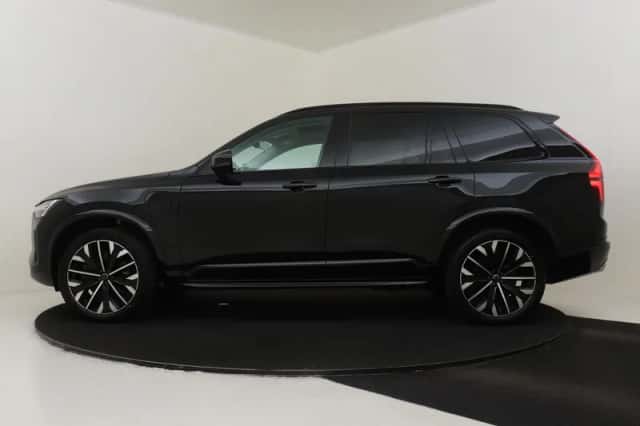 Volvo XC90 (2025) thumbnail 6