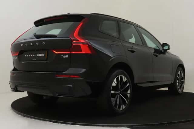 Volvo XC60 (2025) thumbnail 2