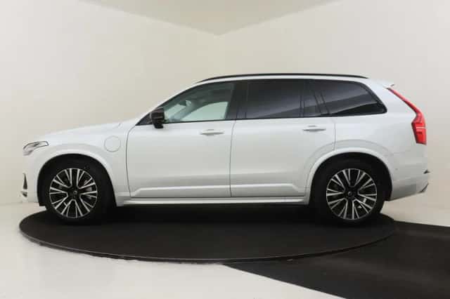 Volvo XC90 (2024) thumbnail 6
