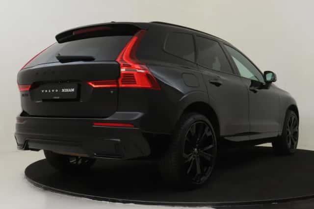 Volvo XC60 (2025) thumbnail 2