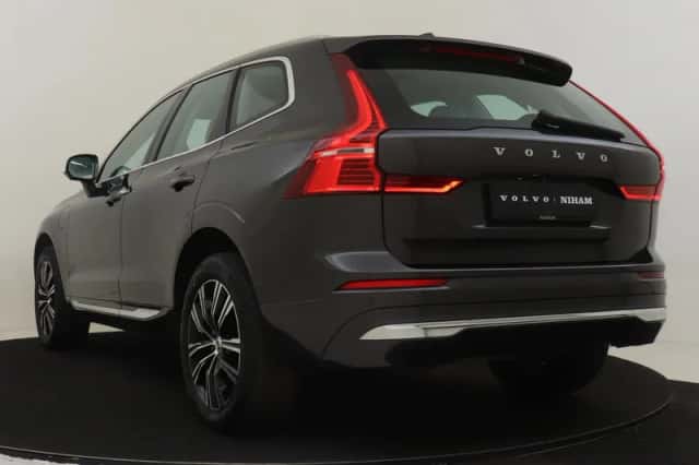 Volvo XC60 (2021) thumbnail 4