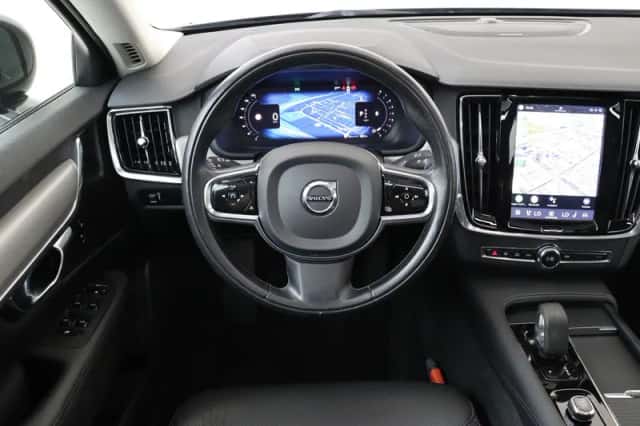 Volvo S90 (2022) thumbnail 1