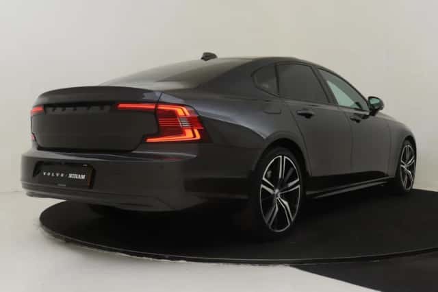 Volvo S90 (2022) thumbnail 2