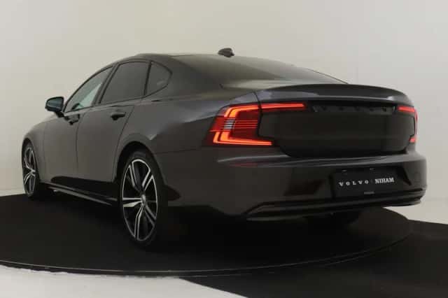 Volvo S90 (2022) thumbnail 4