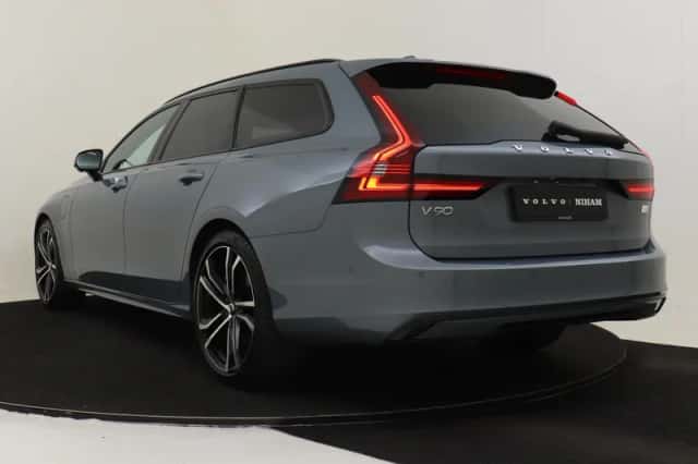 Volvo V90 (2021) thumbnail 4