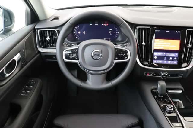 Volvo V60 (2026) thumbnail 1