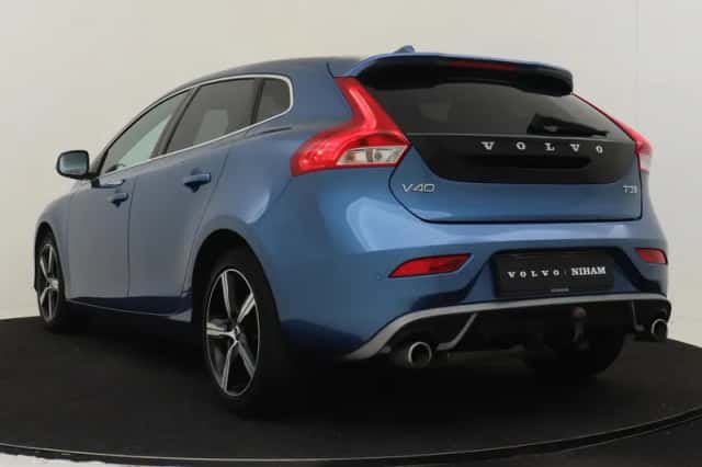 Volvo V40 (2019) thumbnail 4