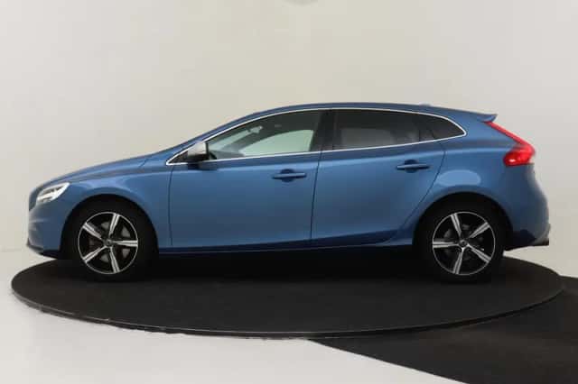 Volvo V40 (2019) thumbnail 6