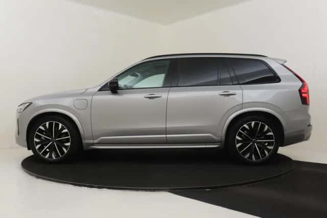 Volvo XC90 (2025) thumbnail 6