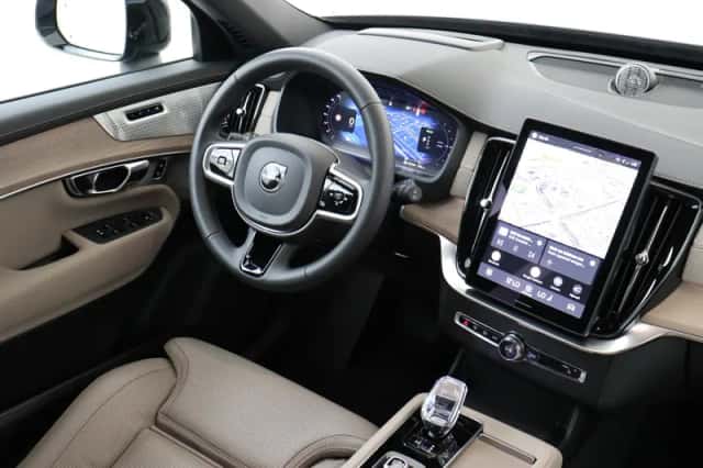 Volvo XC90 (2025) thumbnail 6