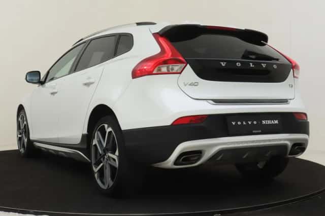 Volvo V40 (2019) thumbnail 4