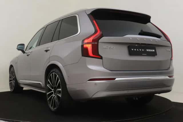 Volvo XC90 (2025) thumbnail 4
