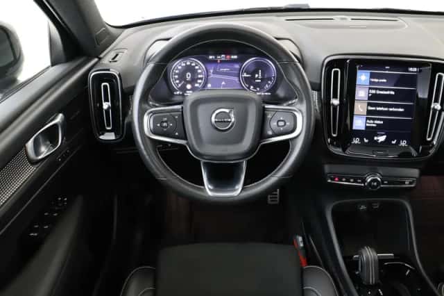 Volvo XC40 (2021) thumbnail 1